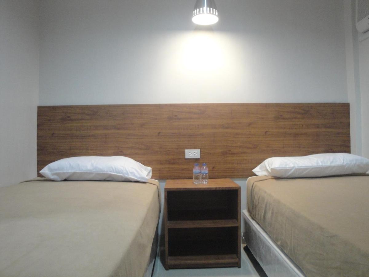 Khokoon Inn Bacolod Bagian luar foto